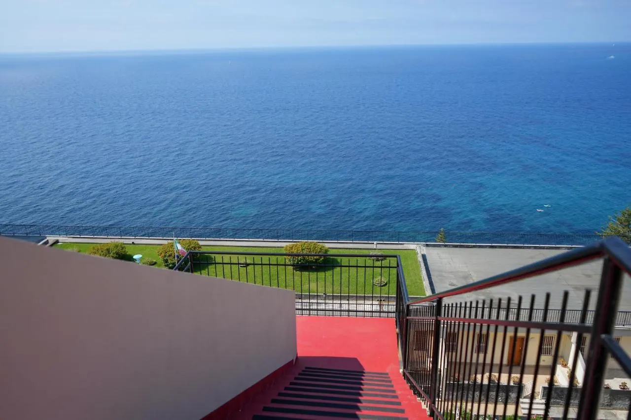 Residence Patrizia Ospedaletti 0*,